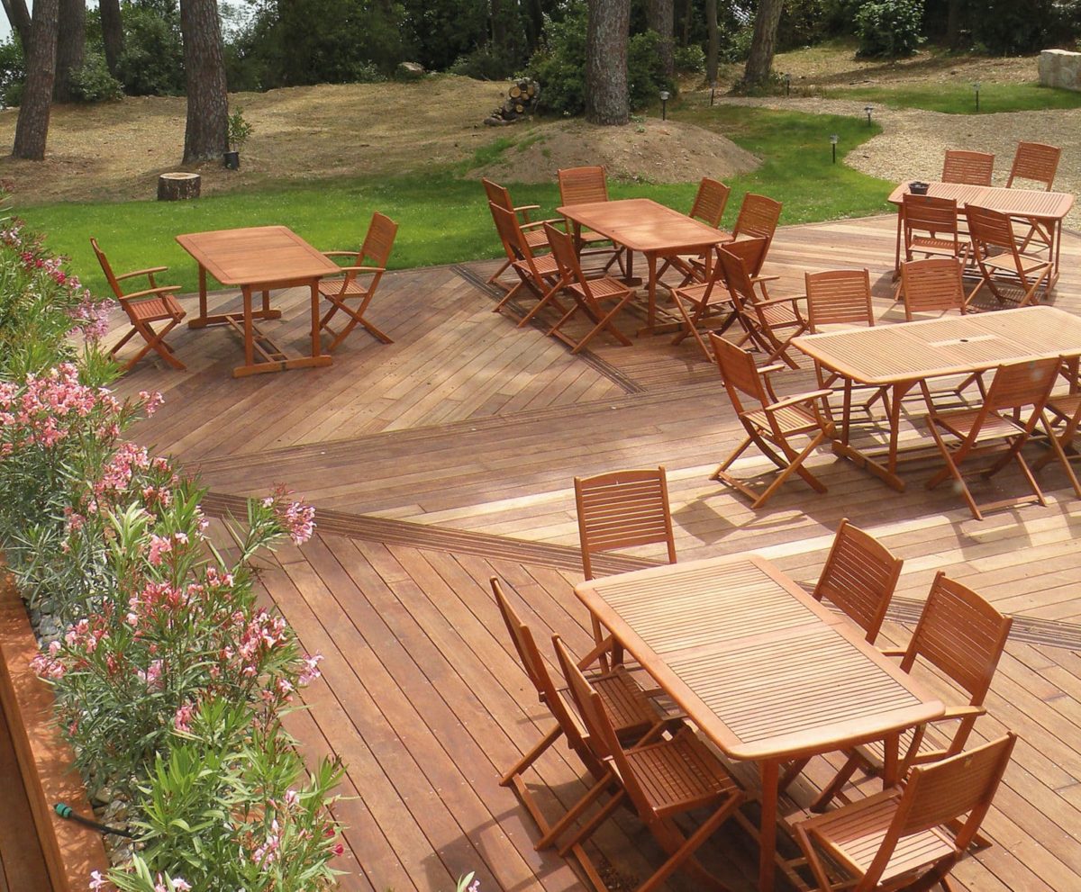 Terrasse Bois Massif – Decking